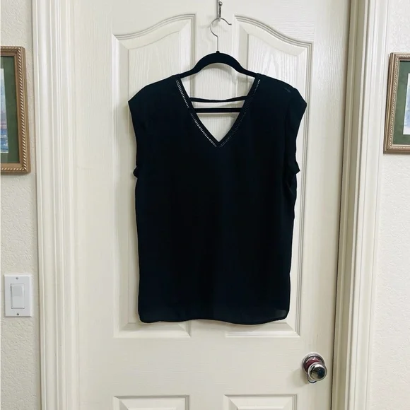 DR2 Women's Black Blouse Short Sleeve V-Neck Sheer Size Large - Picture 4 of 8